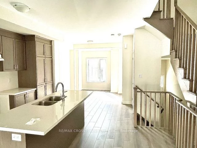16, Heathrow, Bolton East, Caledon