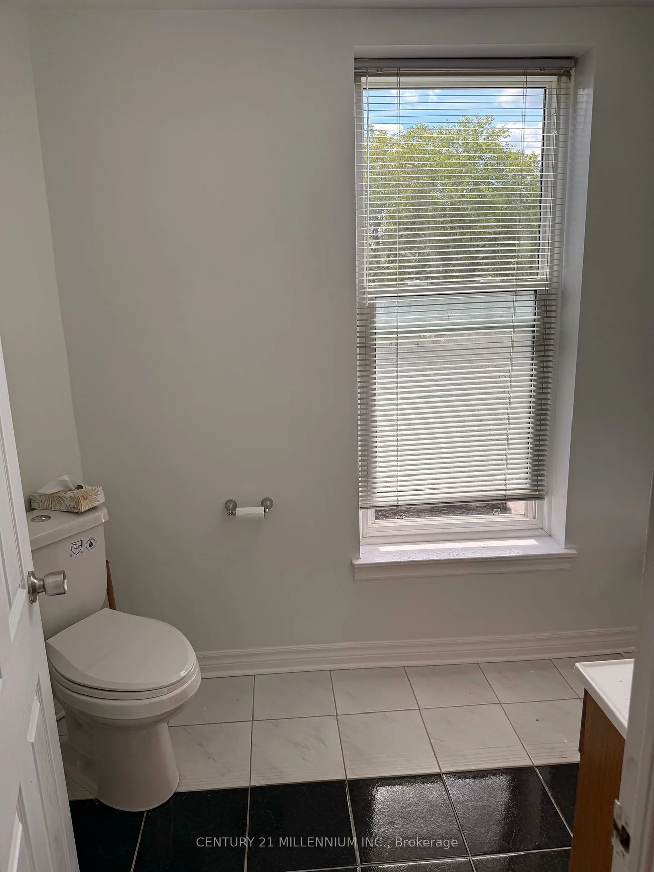 1529, Queen, Alton, Caledon