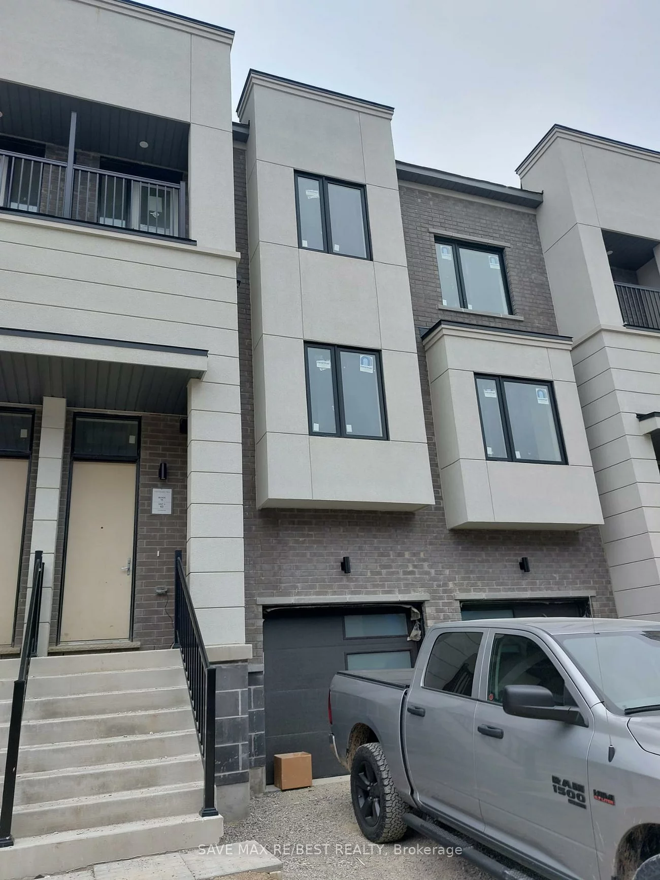 10, Heathrow, Bolton East, Caledon