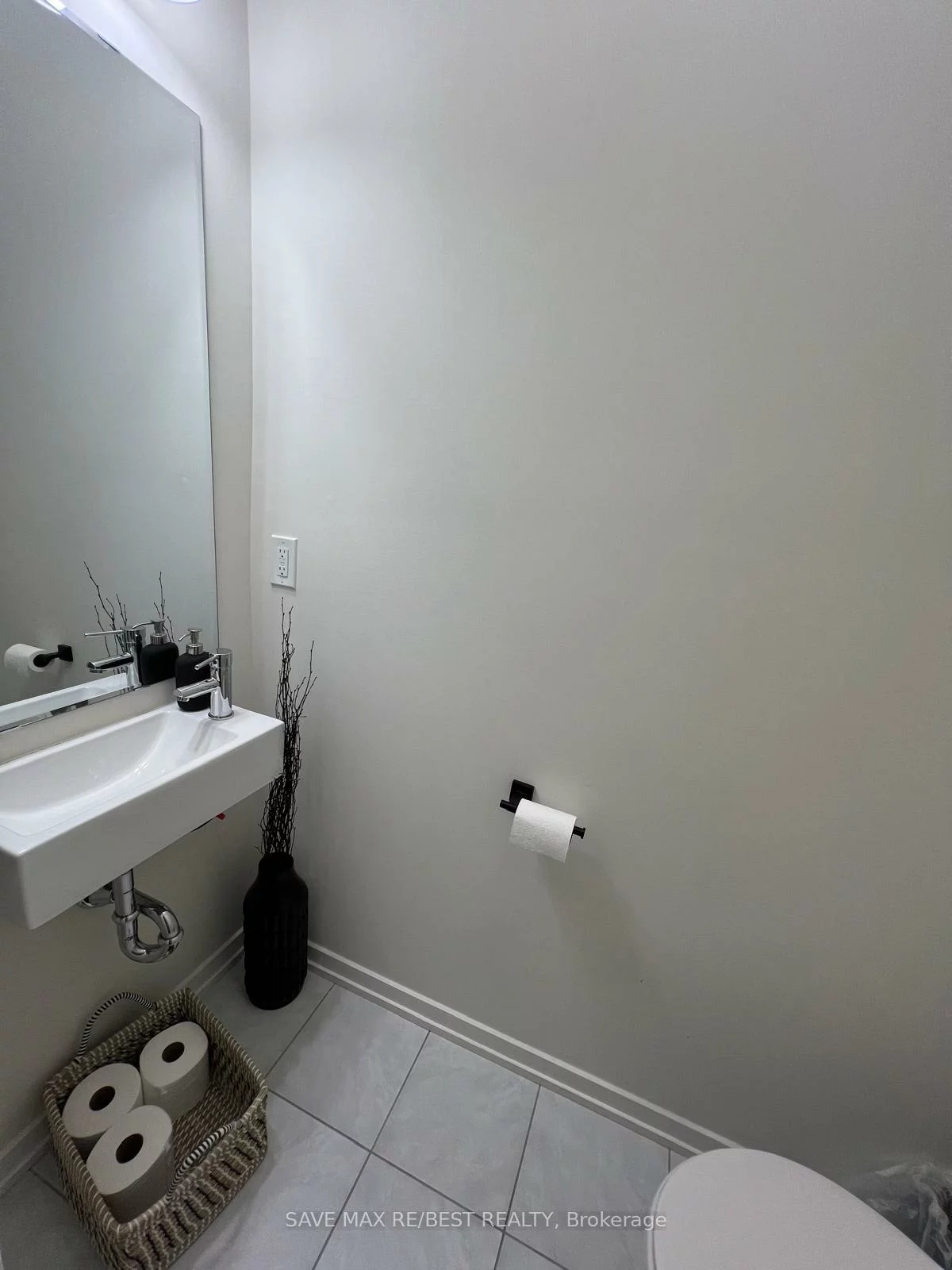 10, Heathrow, Bolton East, Caledon