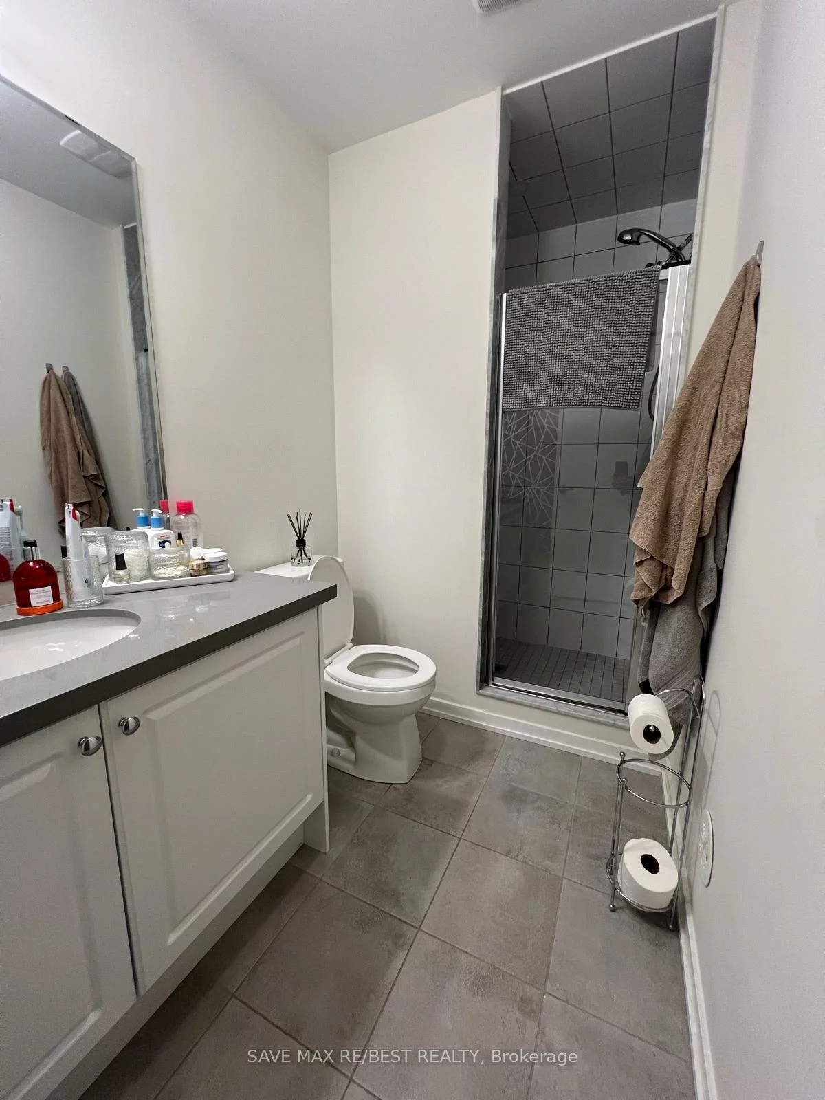10, Heathrow, Bolton East, Caledon