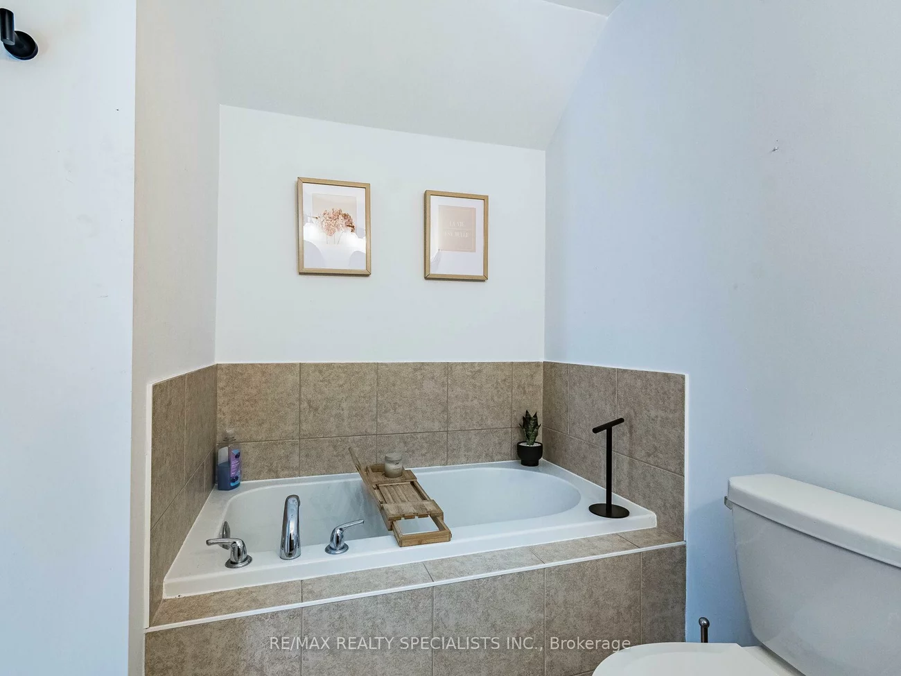 76, Boyces Creek, Caledon East, Caledon