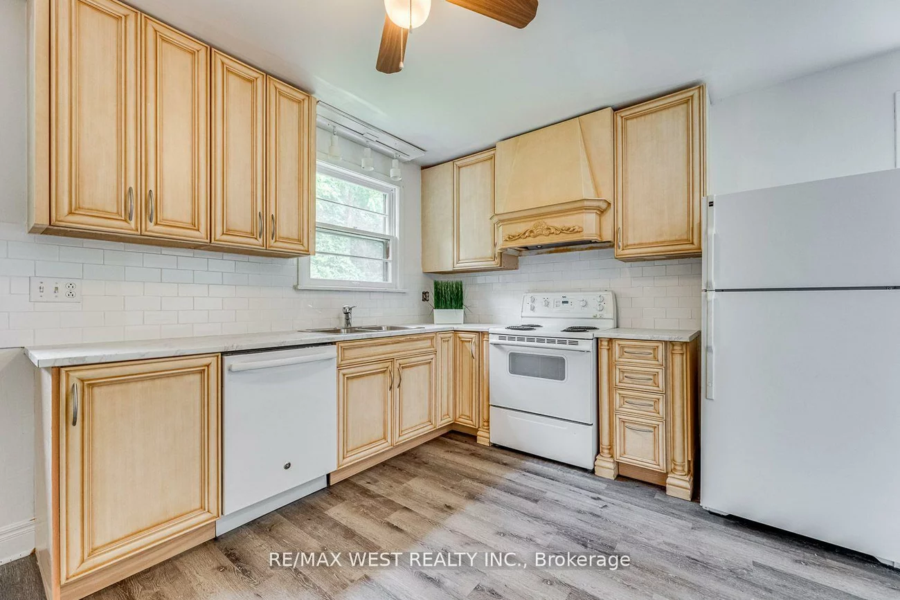 211, King, Bolton West, Caledon