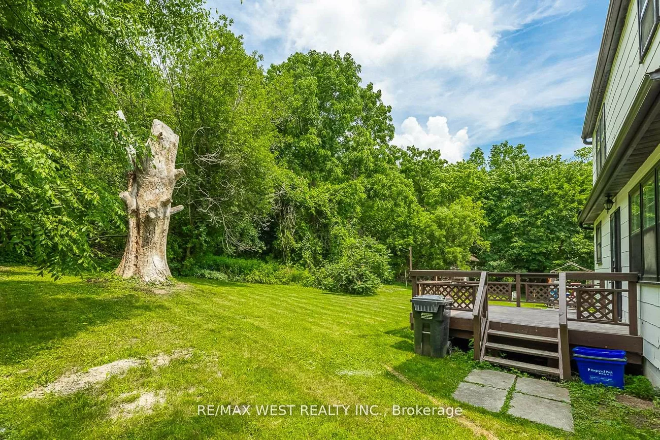 211, King, Bolton West, Caledon