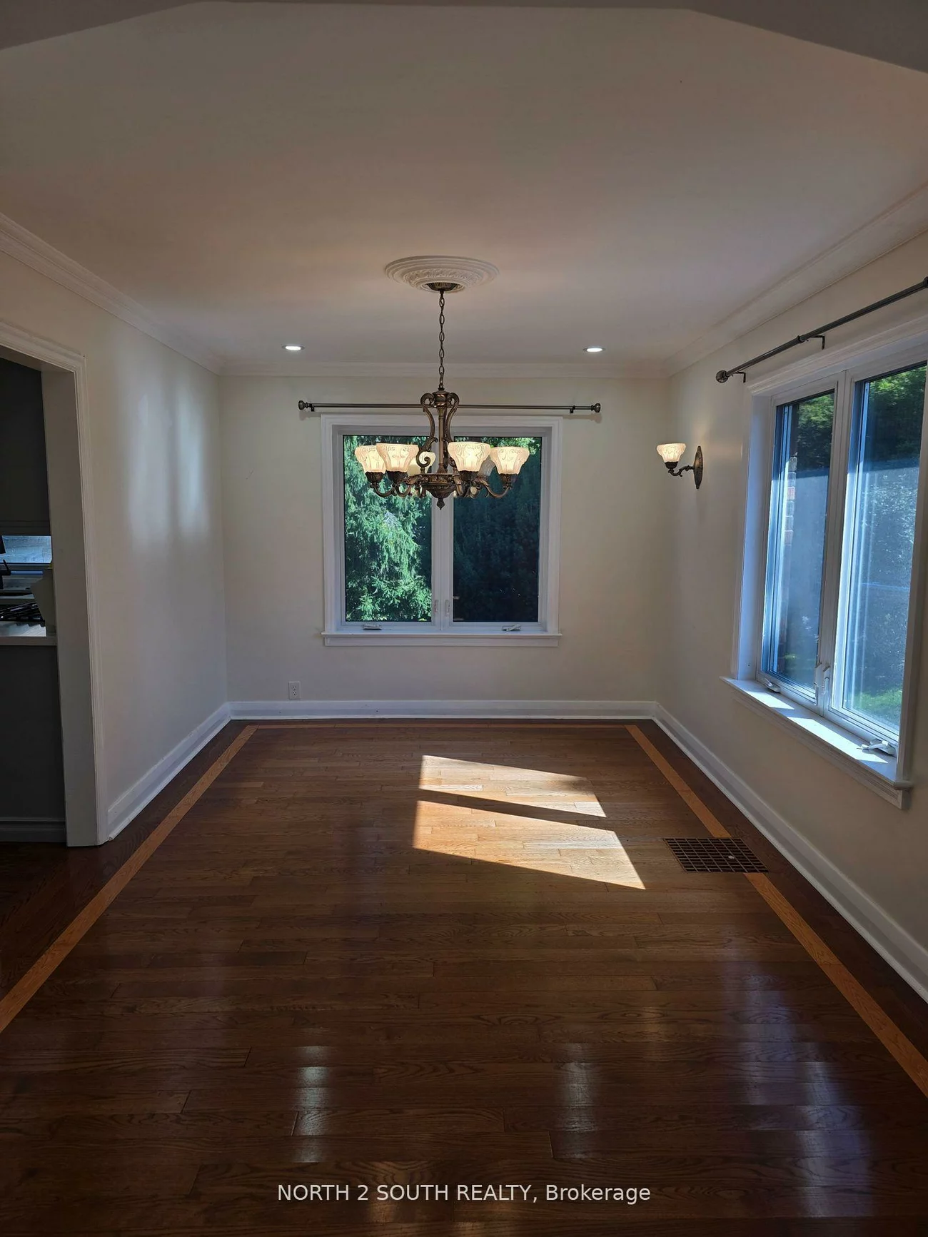 79, John, Bolton East, Caledon