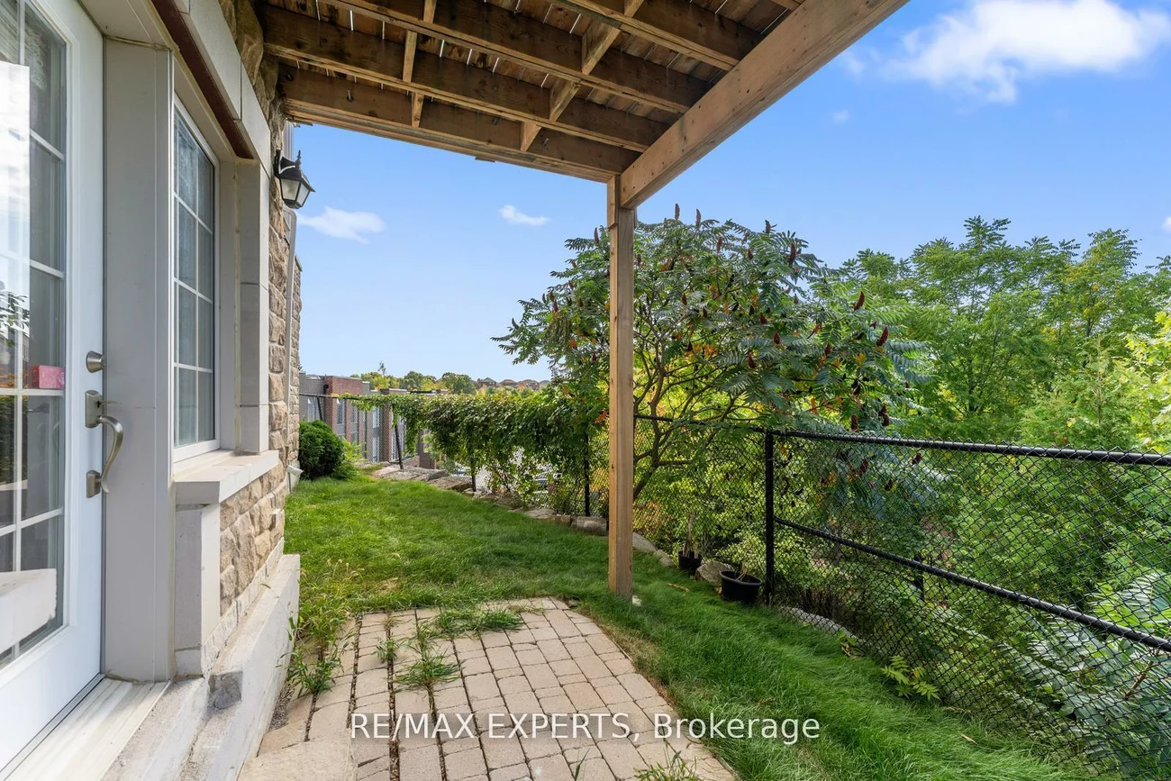 134, Rolling Hills, Bolton West, Caledon