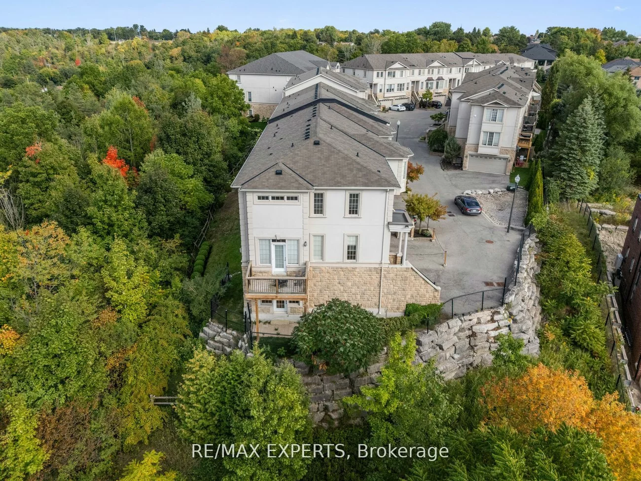 134, Rolling Hills, Bolton West, Caledon