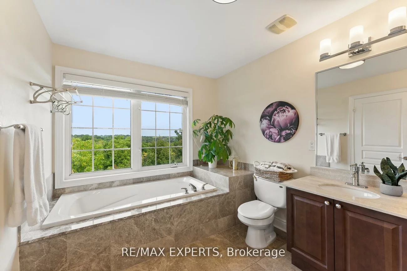 134, Rolling Hills, Bolton West, Caledon