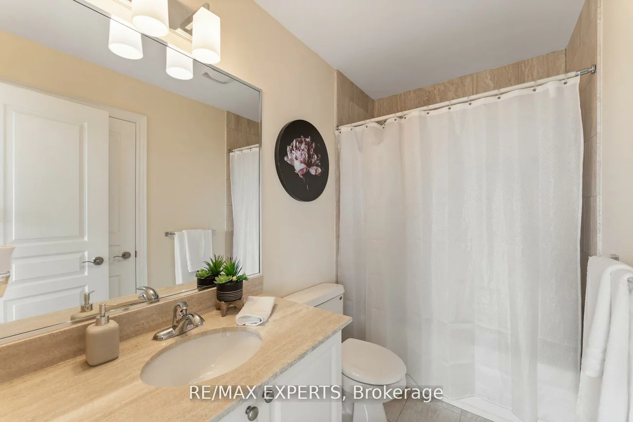 134, Rolling Hills, Bolton West, Caledon