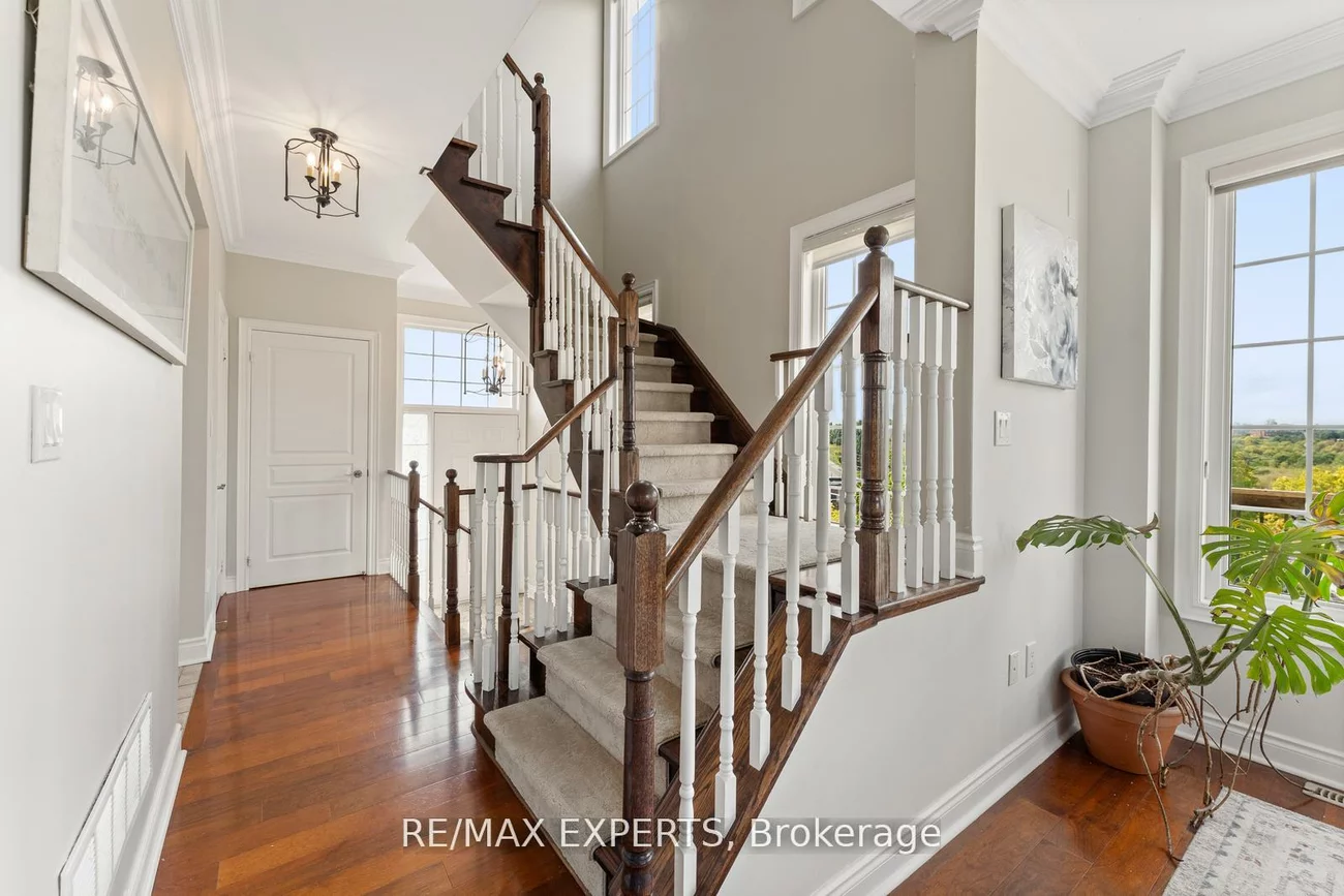 134, Rolling Hills, Bolton West, Caledon