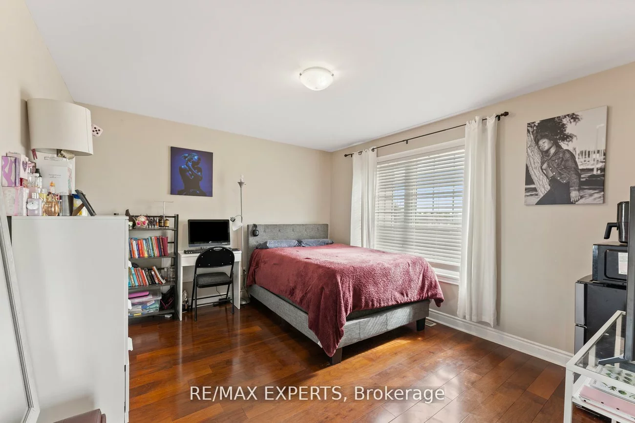 134, Rolling Hills, Bolton West, Caledon