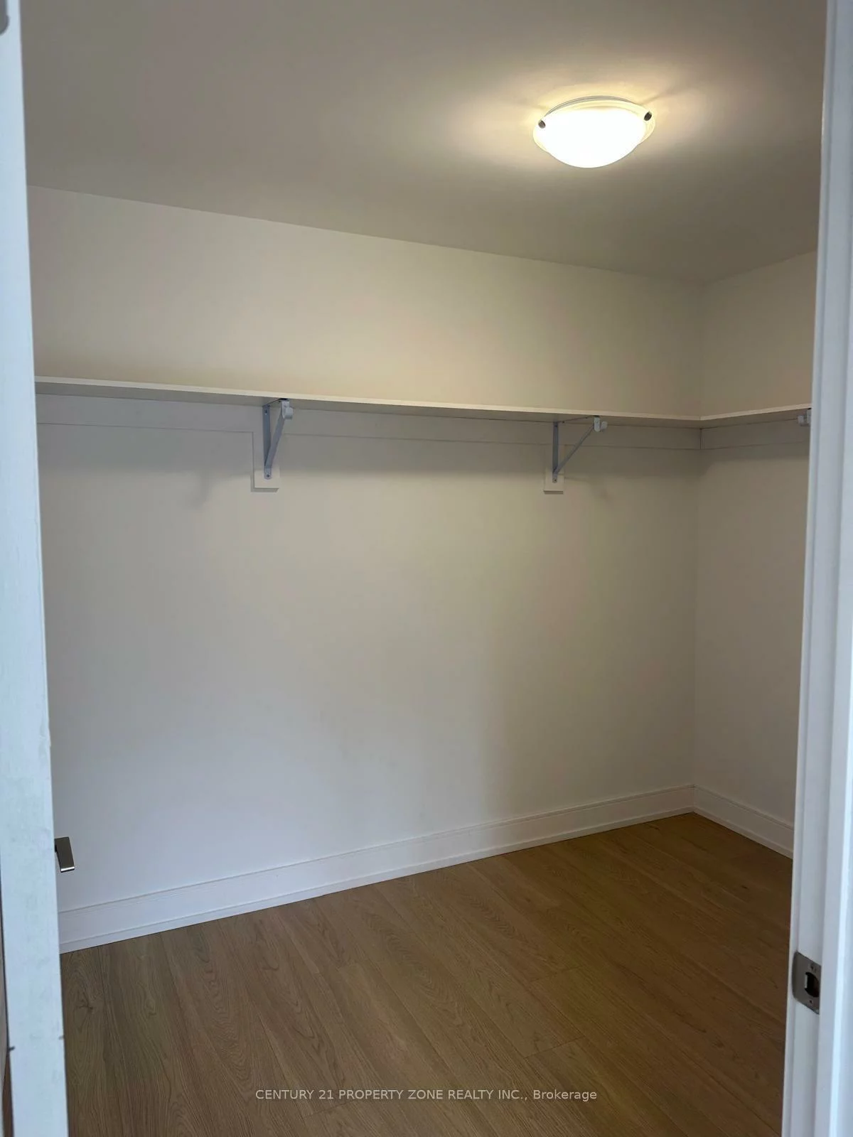 30, Desiree, Bolton East, Caledon