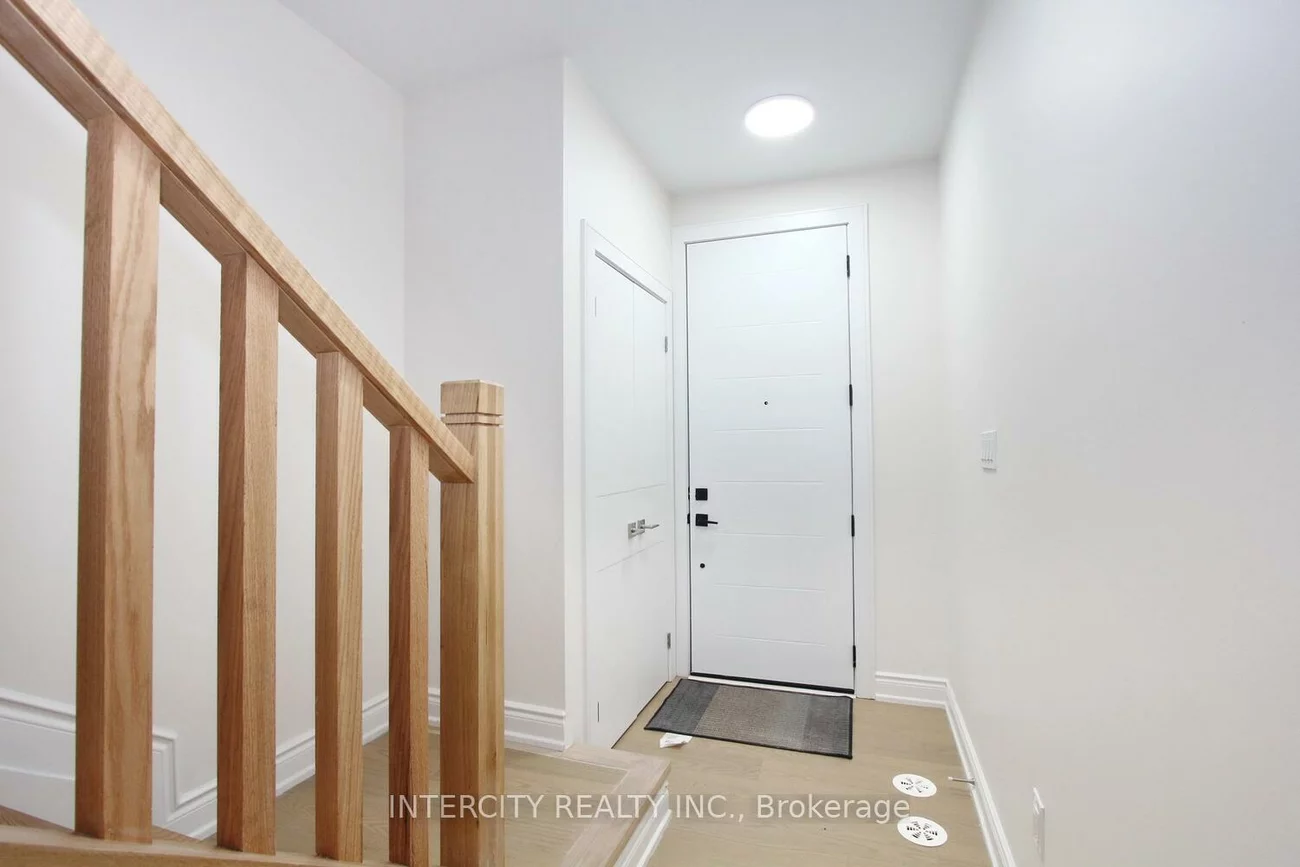 11, Desiree, Bolton West, Caledon