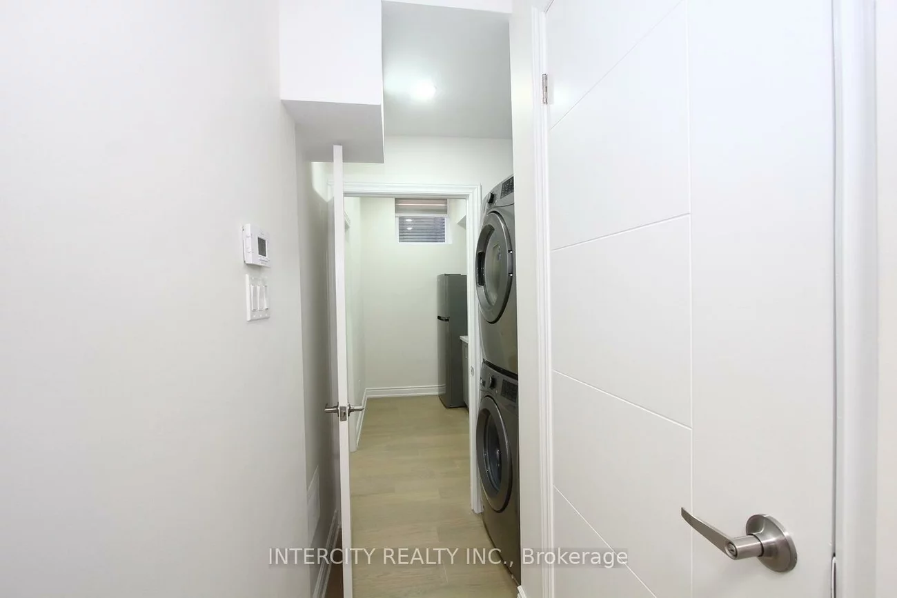 11, Desiree, Bolton West, Caledon