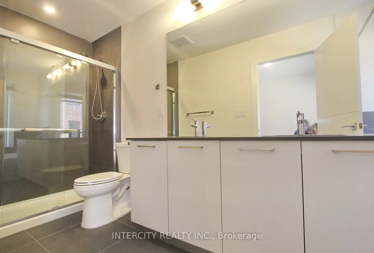 11, Desiree, Bolton West, Caledon