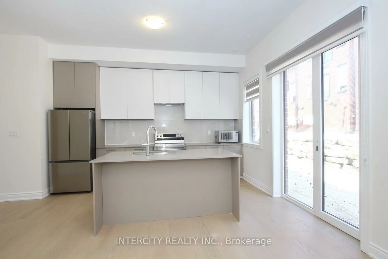 11, Desiree, Bolton West, Caledon