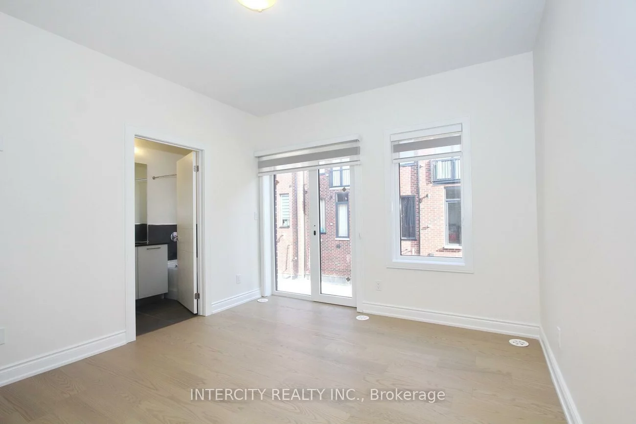 11, Desiree, Bolton West, Caledon