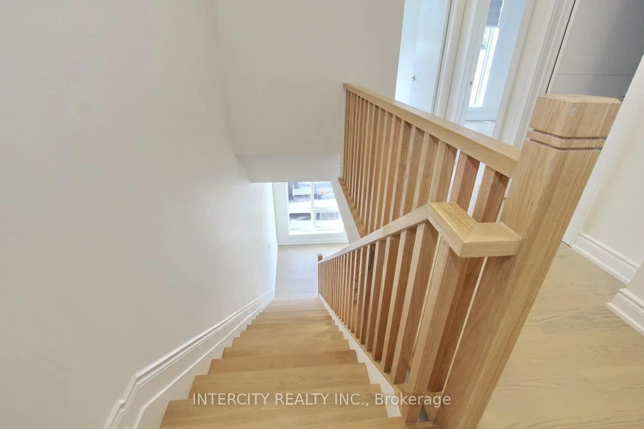 11, Desiree, Bolton West, Caledon