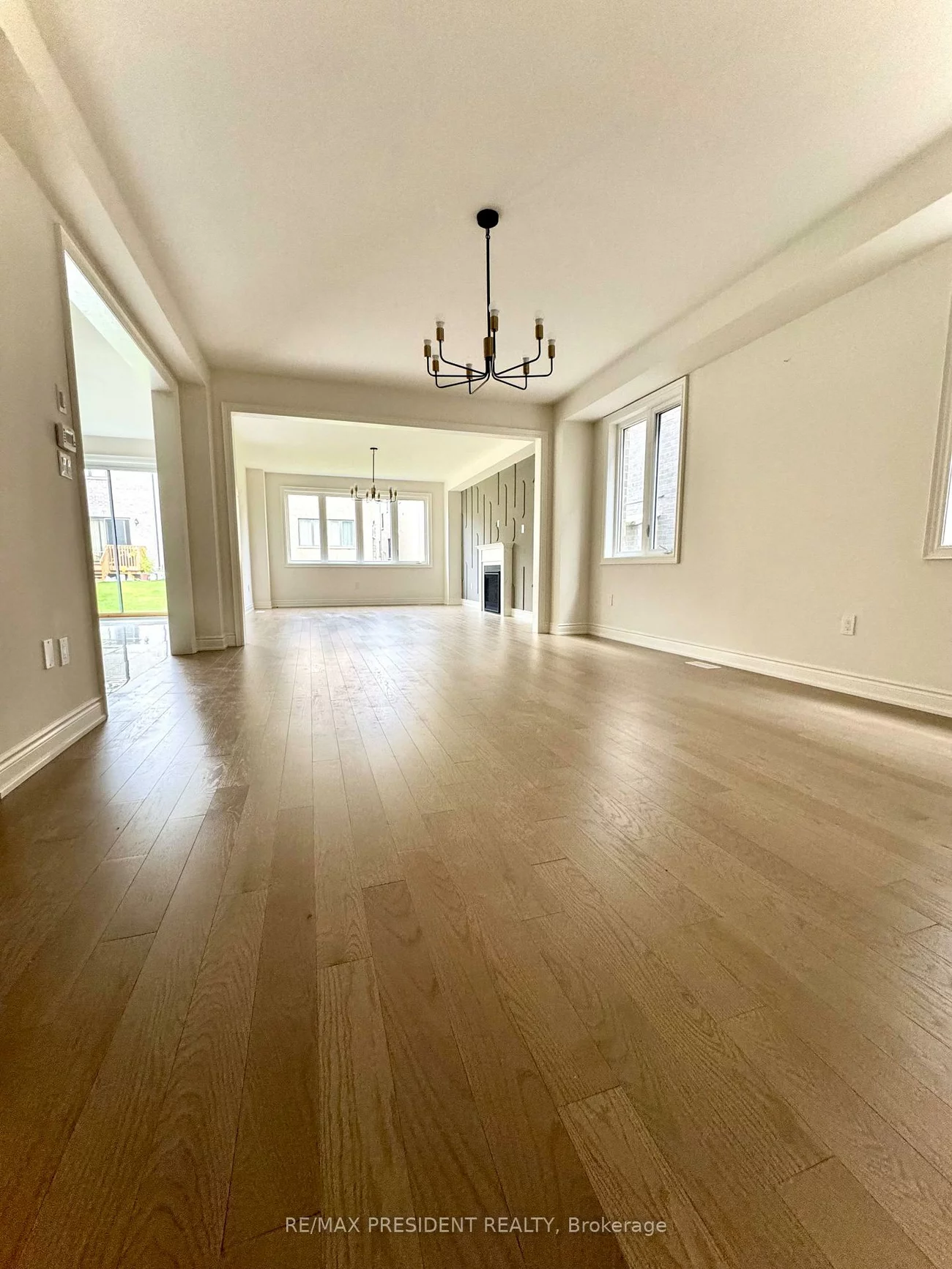 113, Walker, Caledon East, Caledon