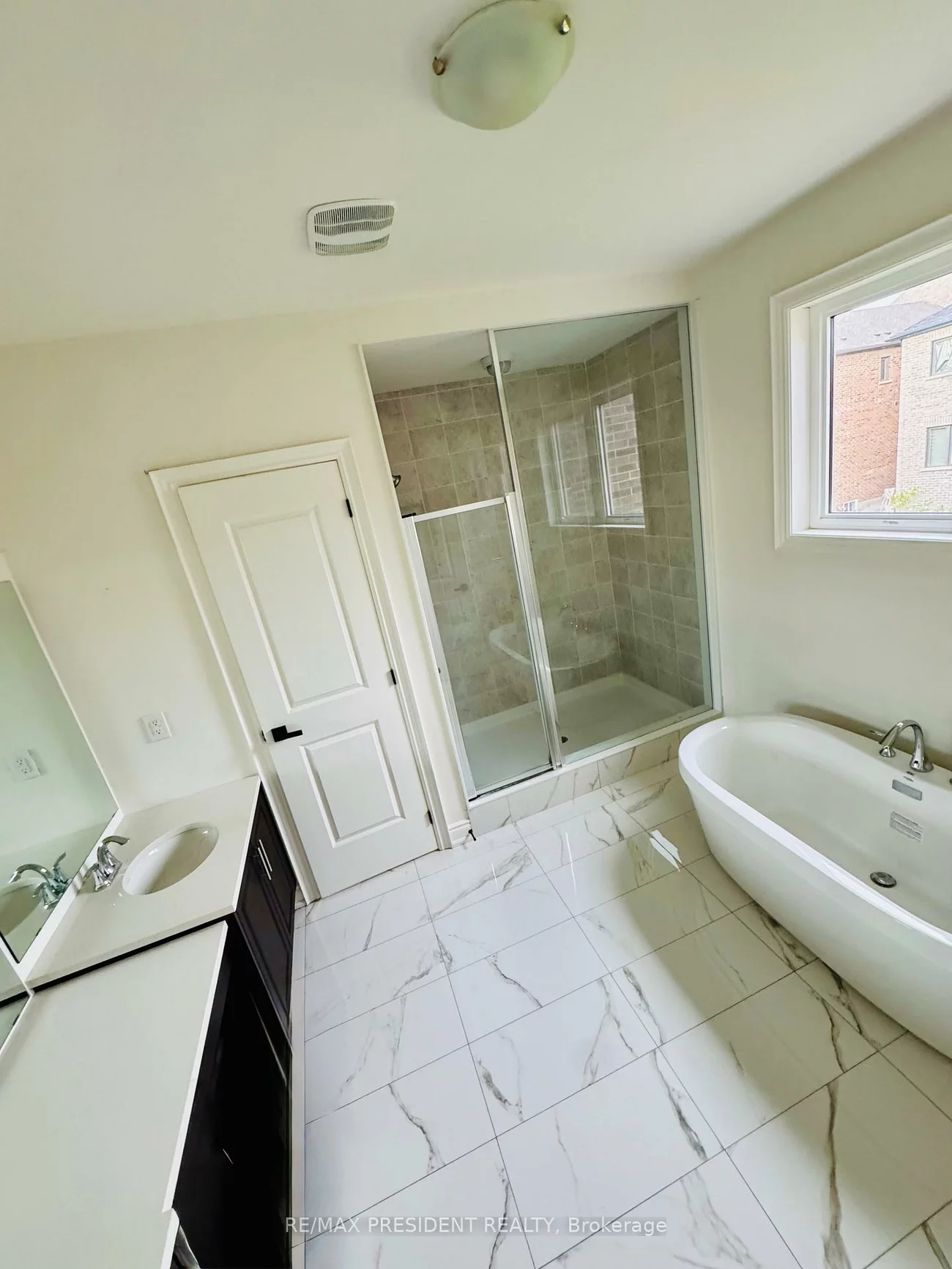 113, Walker, Caledon East, Caledon