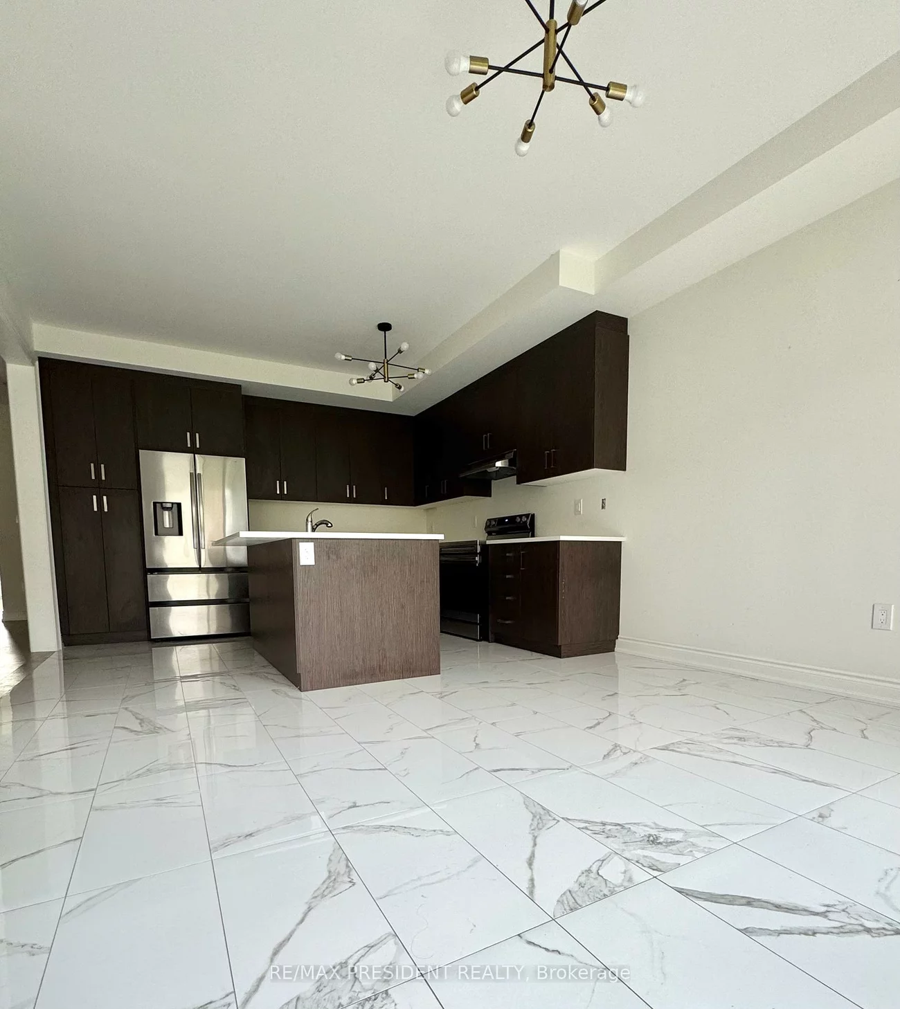 113, Walker, Caledon East, Caledon