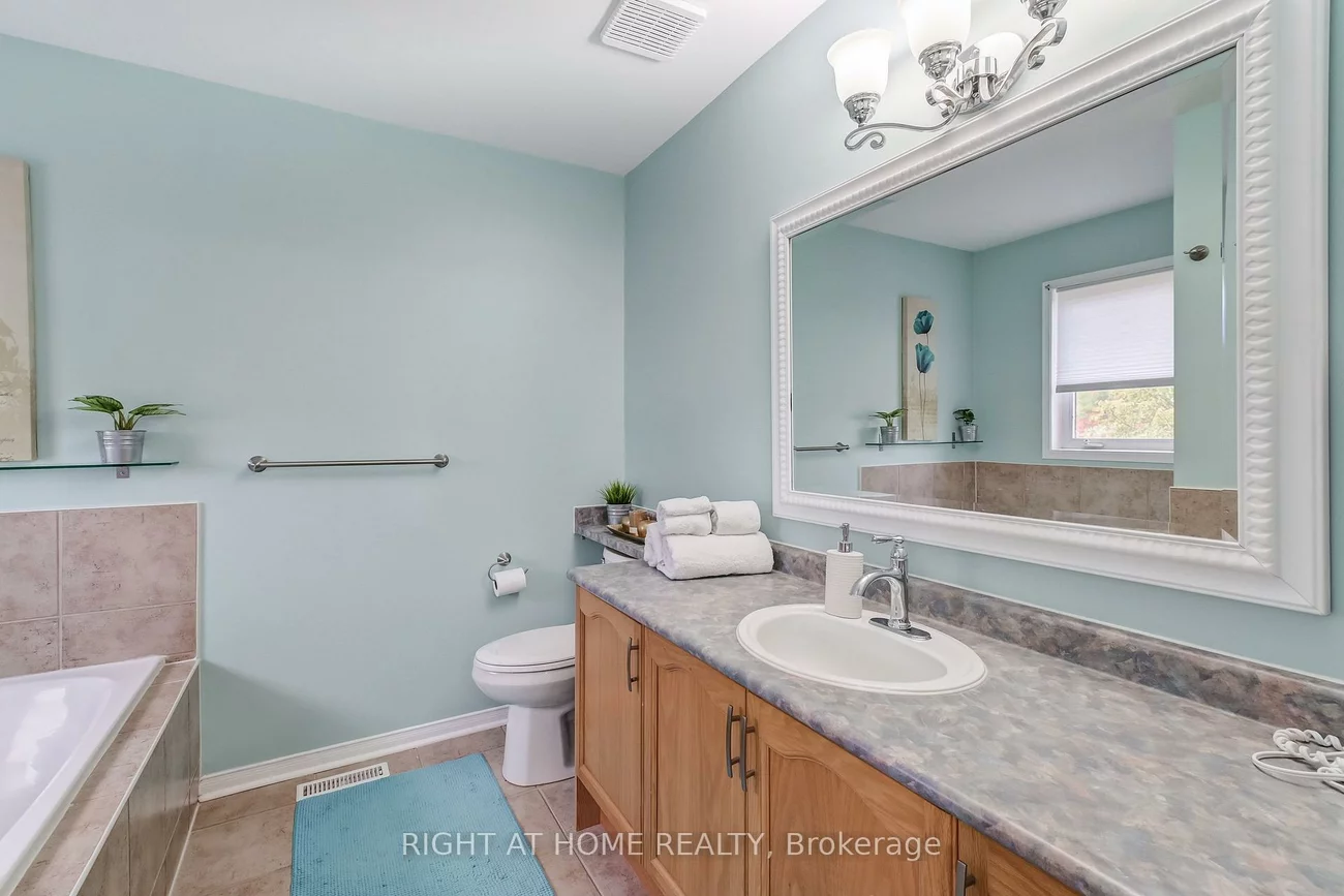 51, Crestridge, Bolton North, Caledon