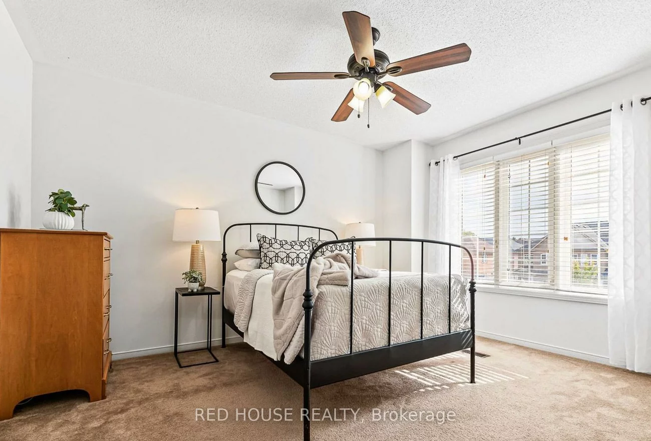 45, Silvervalley, Bolton North, Caledon