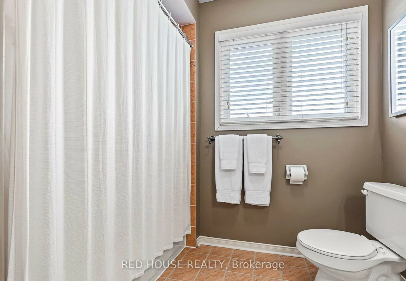 45, Silvervalley, Bolton North, Caledon