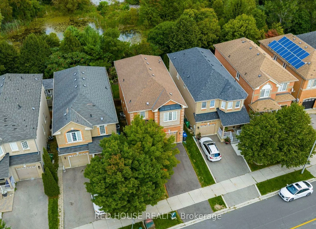 45, Silvervalley, Bolton North, Caledon