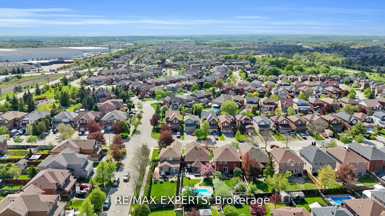 36, Country Stroll, Bolton West, Caledon