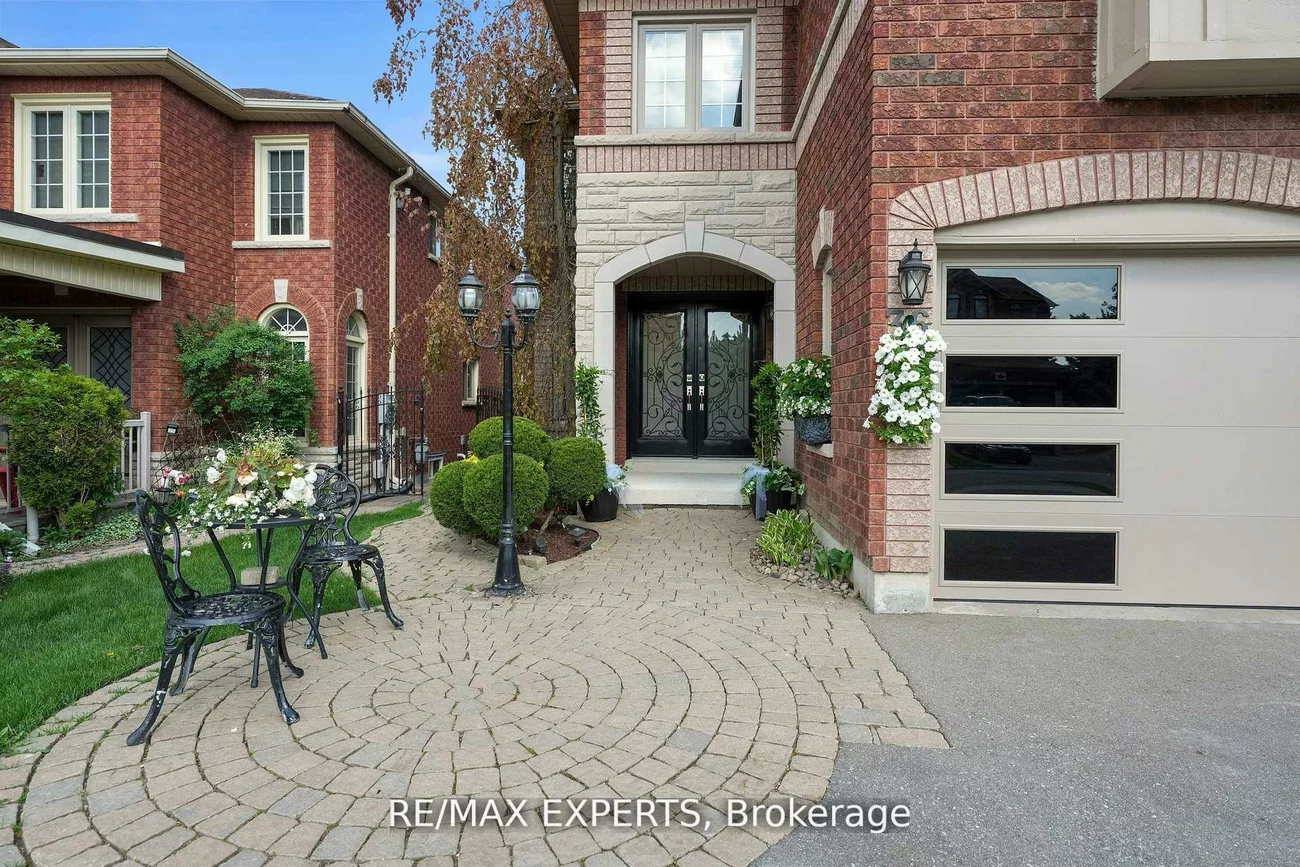 36, Country Stroll, Bolton West, Caledon