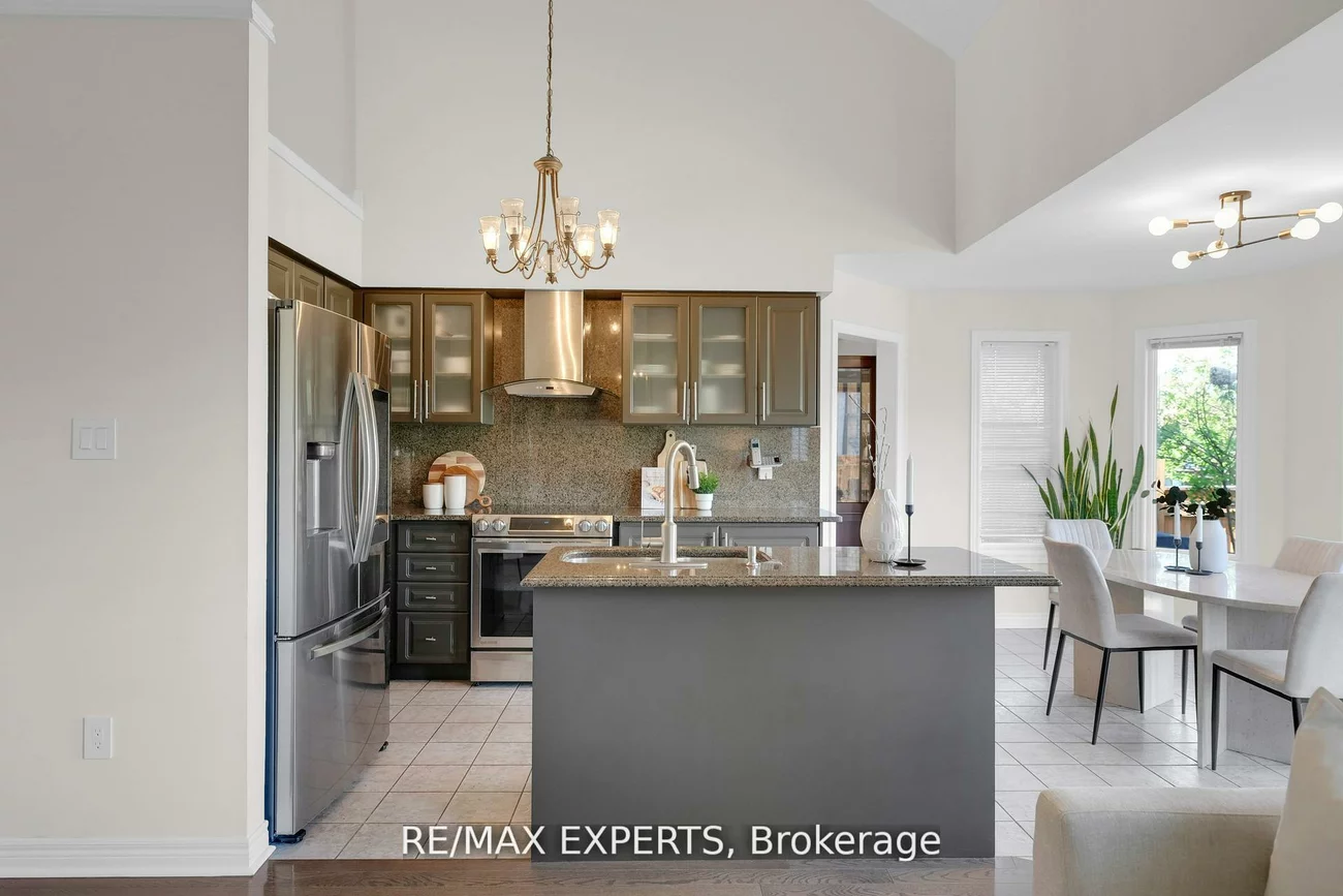 36, Country Stroll, Bolton West, Caledon