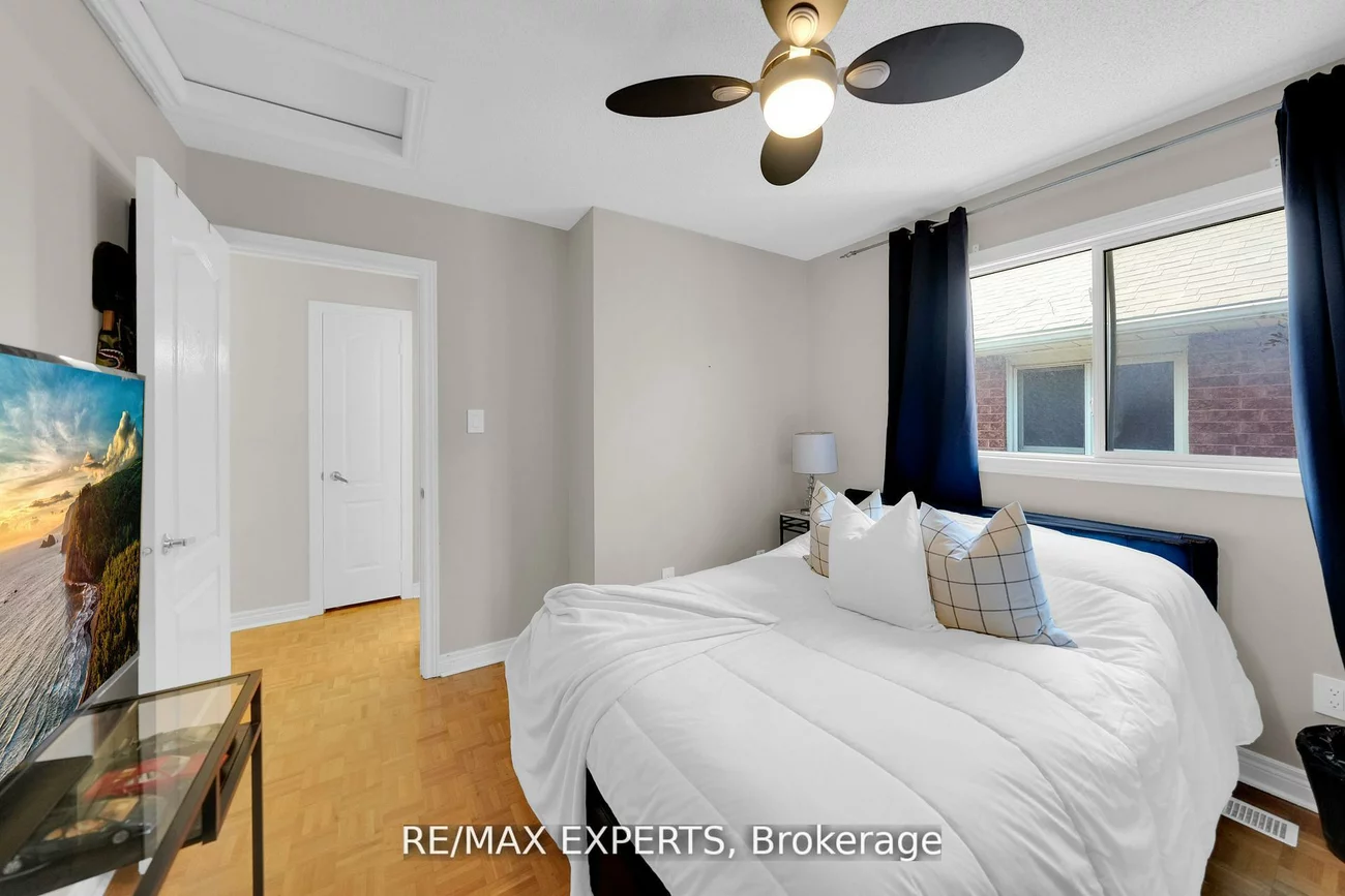 36, Country Stroll, Bolton West, Caledon