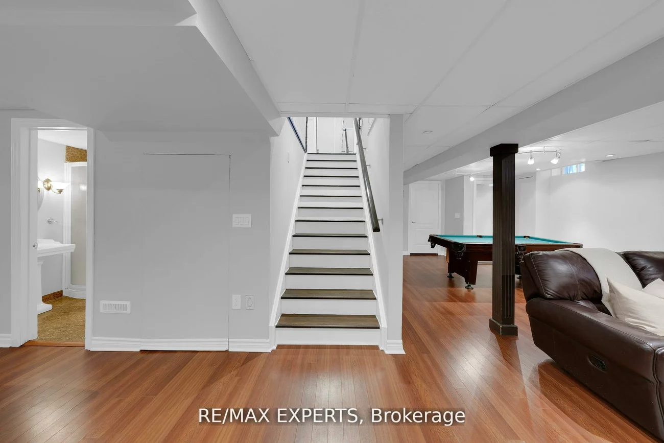 36, Country Stroll, Bolton West, Caledon