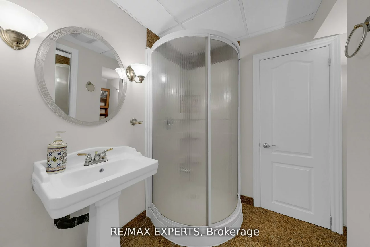 36, Country Stroll, Bolton West, Caledon