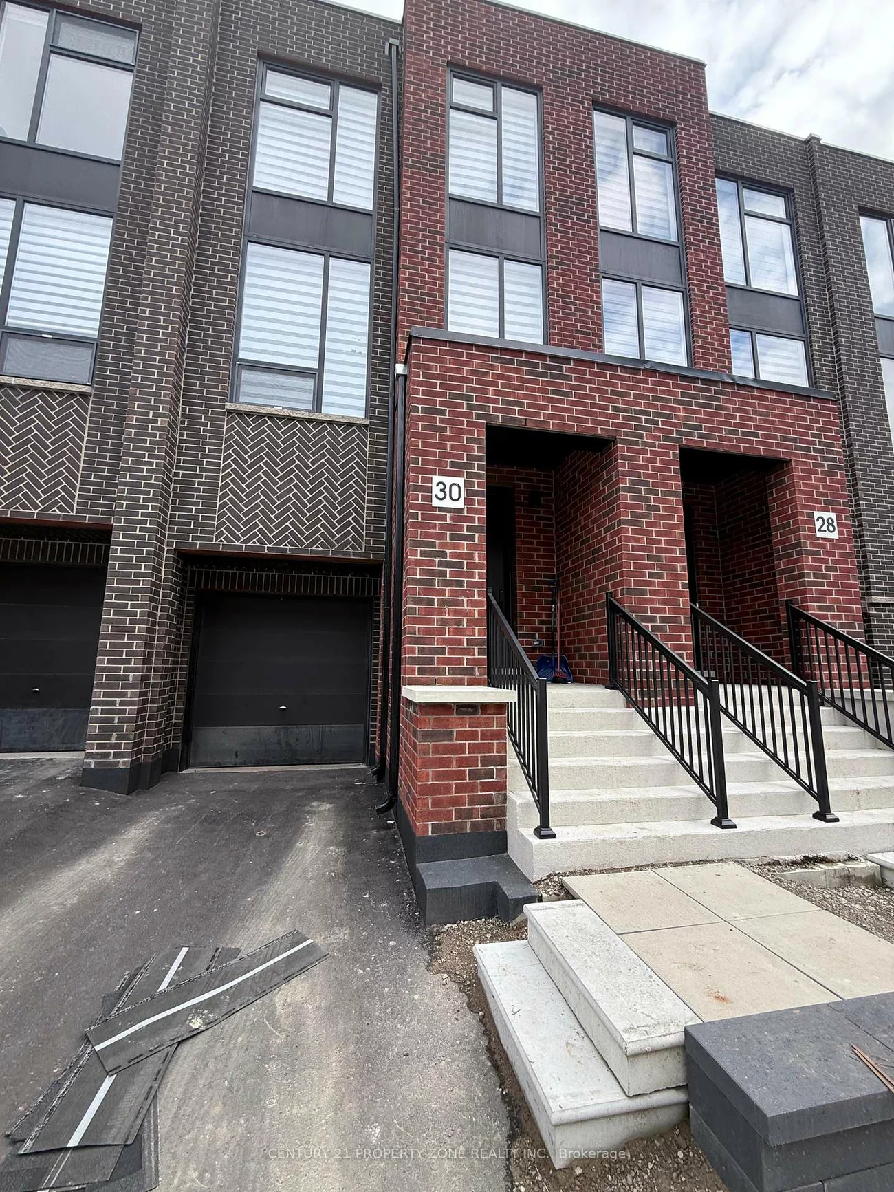 30, Desiree, Bolton East, Caledon