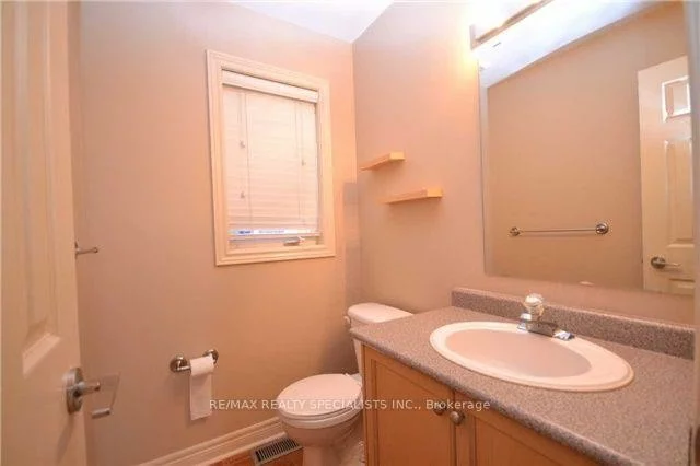 79, Gray Park, Bolton West, Caledon