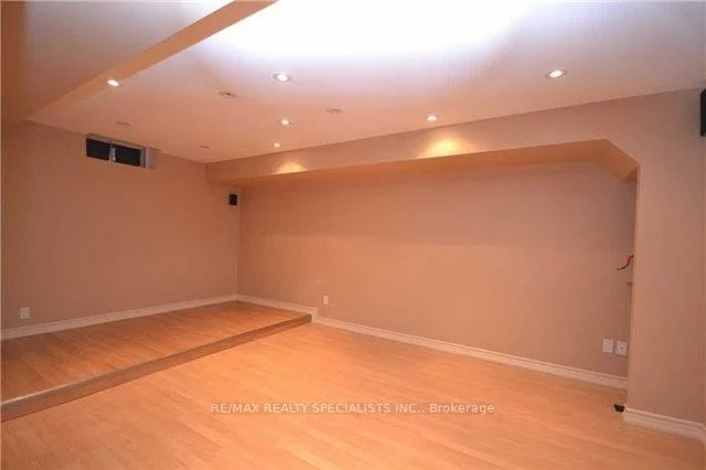 79, Gray Park, Bolton West, Caledon