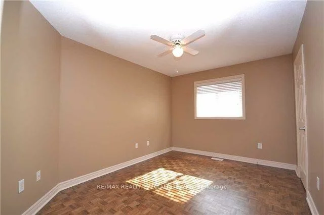 79, Gray Park, Bolton West, Caledon