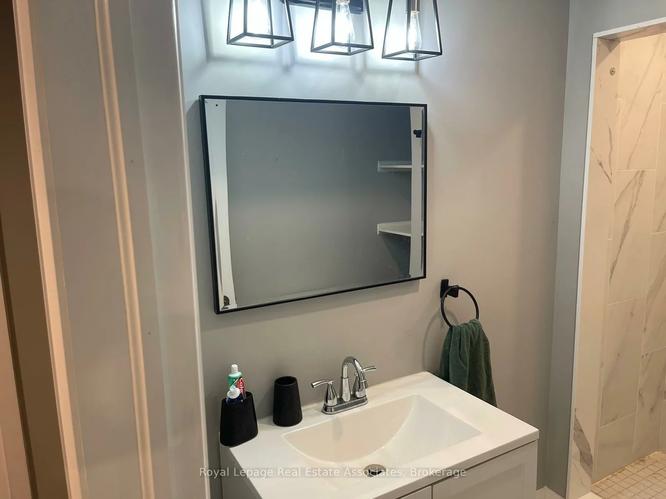 44, McClellan, Alton, Caledon