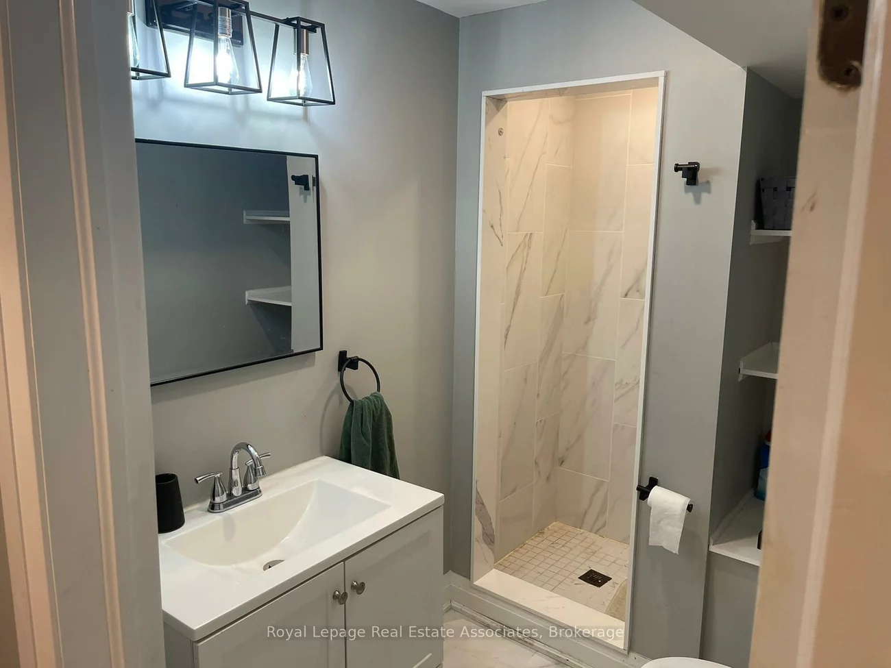 44, McClellan, Alton, Caledon