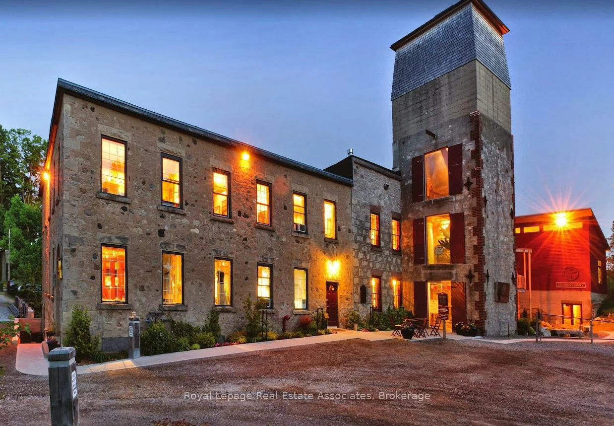 44, McClellan, Alton, Caledon