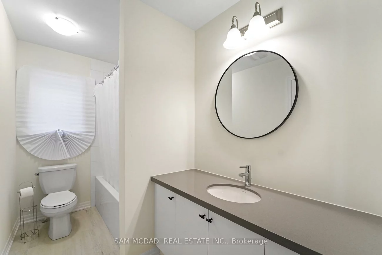 37, SOUTHBURY MANOR (Upper), Bolton East, Caledon