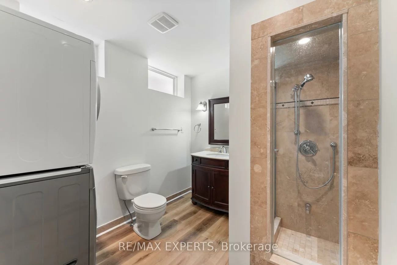 100, Hesp, Bolton West, Caledon