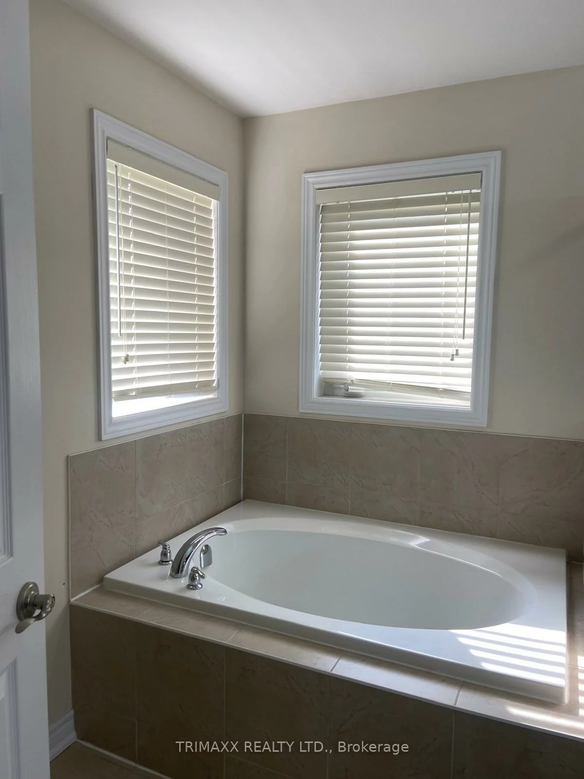 7, Vinewood, Rural Caledon, Caledon