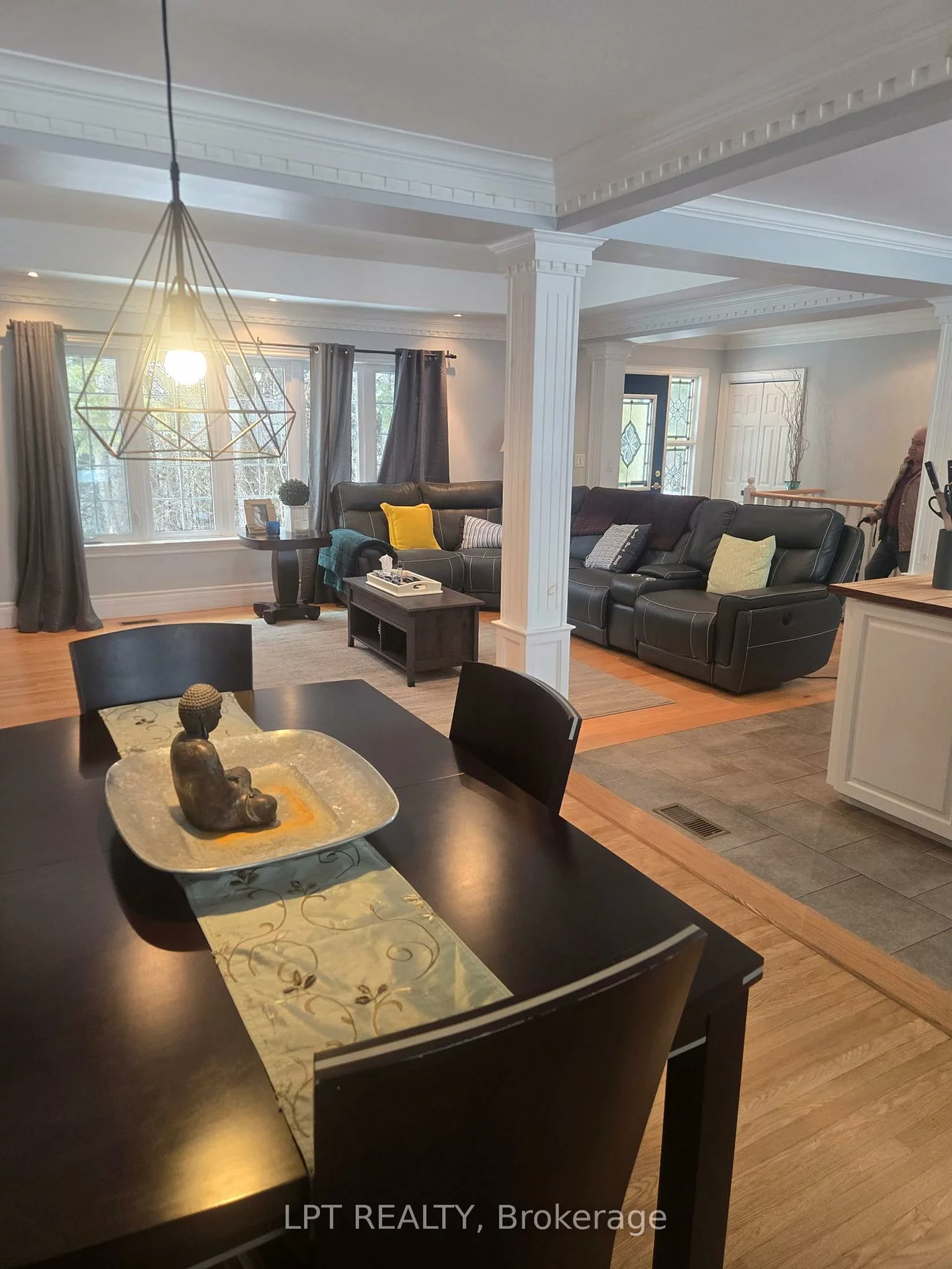 60, Norton, Bolton East, Caledon