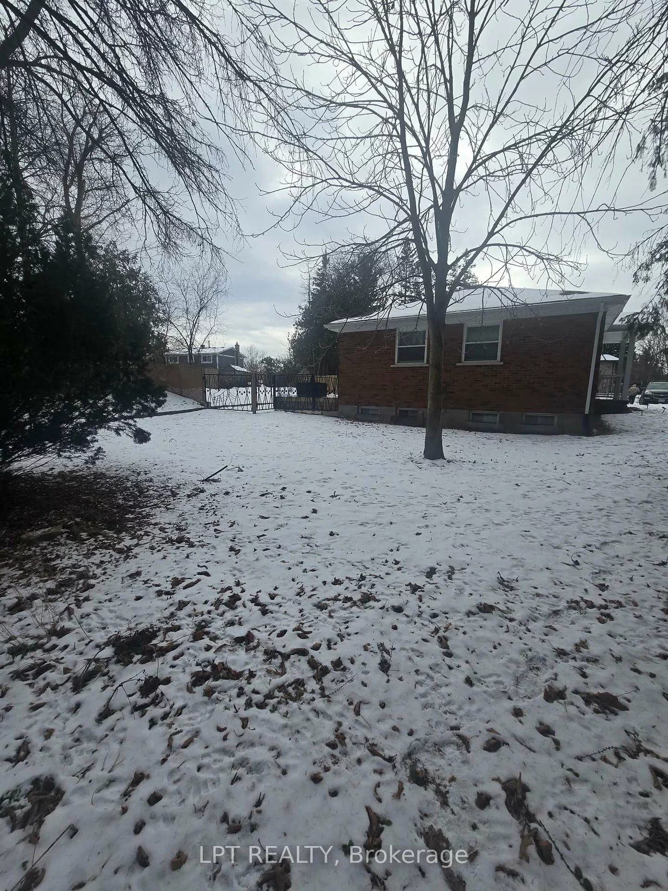 60, Norton, Bolton East, Caledon