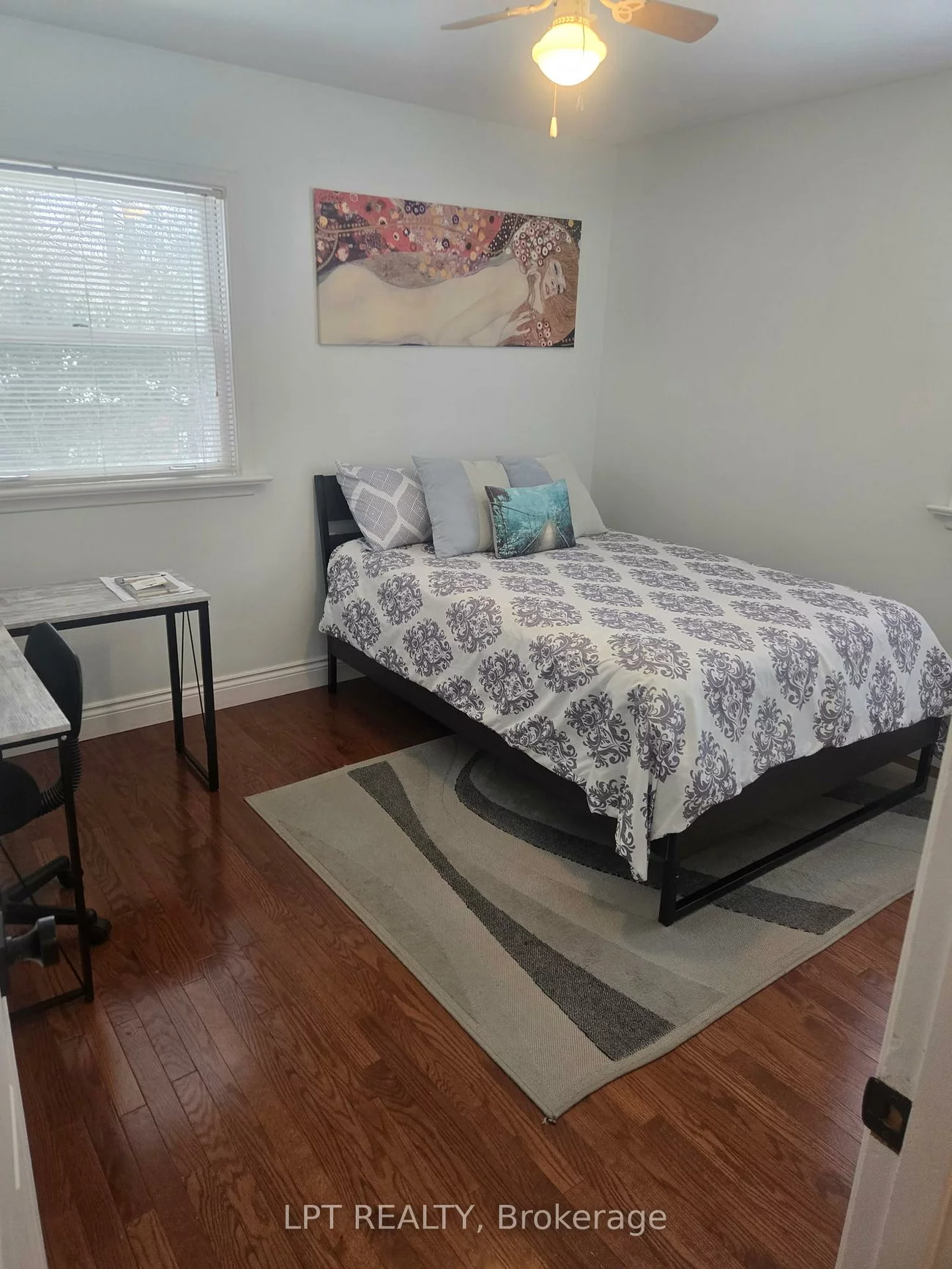 60, Norton, Bolton East, Caledon