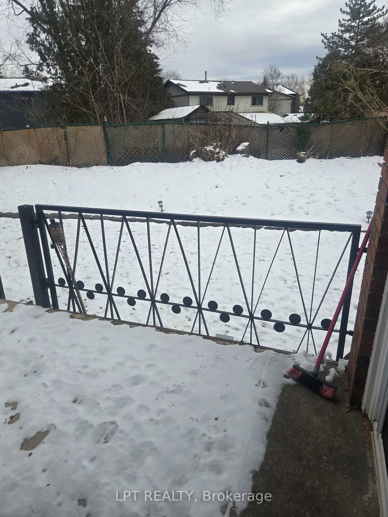 60, Norton, Bolton East, Caledon