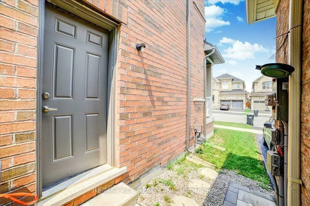 26, Newhouse, Rural Caledon, Caledon